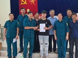 Những lá đơn tình nguyện nhập ngũ – Niềm tự hào của tuổi trẻ Hương Sơn