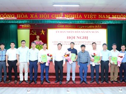 Xã Yên Xuân công bố và trao quyết định nghỉ hưu theo Nghị định 178 và Nghị định 67 của Chính phủ