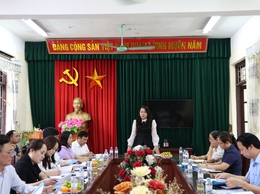 Ban Văn hóa – Xã hội Hội đồng nhân dân xã Phú Nghĩa giám sát việc thực hiện Luật Thực hiện dân chủ ở cơ sở trong hoạt động năm học 2024-2025 và công tác triển khai nhiệm vụ năm học 2025-2026 
tại Trường Tiểu học Đông Phương Yên