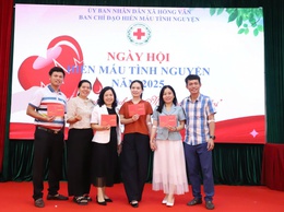 SÔI NỔI NGÀY HỘI HIẾN MÁU TÌNH NGUYỆN NĂM 2025 XÃ HỒNG VÂN