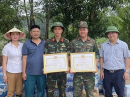 BỘ ĐỘI CỤ HỒ CỨU DÂN TRONG CƠN LŨ DỮ