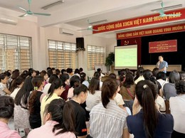 Trạm Y tế phường Dương Nội tập huấn kiến thức an toàn thực phẩm cho các cơ sở giáo dục trên địa bàn phường