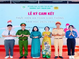 Công an phường Long Biên tăng cường xử lý vi phạm trật tự, an toàn giao thông, trật tự đô thị
