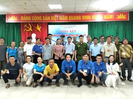 Sơ kết phong trào “Bình dân học vụ số” và Chiến dịch 45 ngày đêm ra quân chuyển đổi số của Tổ dân phố 18, phường Kiến Hưng