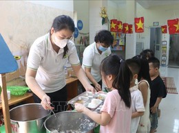Đảm bảo chất lượng bữa ăn học đường