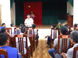 Hội nghị niêm yết công khai các thông báo thu hồi đất phục vụ dự án cải tạo, nâng cấp đường liên xã