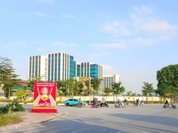 Bát Tràng rực rỡ cờ hoa hướng về Đại hội Đảng bộ TP Hà Nội lần thứ XVIII