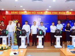 Trung tâm Phục vụ hành chính công Hà Nội ra mắt 9 tính năng mới trên ứng dụng Công dân Thủ đô số (iHanoi), đồng thời, ra mắt mô hình Điểm phục vụ hành chính công lưu động tại xã Mỹ Đức