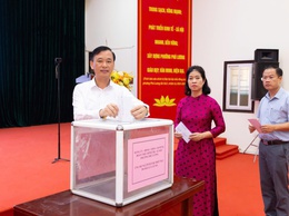 Đảng ủy – HĐND – UBND – UB.MTTQ Việt Nam phường Phú Lương phát động ủng hộ đồng bào bị thiệt hại do bão lũ gây ra năm 2025