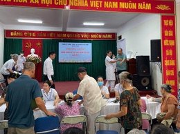 Khám, chăm sóc sức khỏe Người cao tuổi trên địa bàn xã Đại Thanh năm 2025