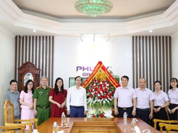 Đảng ủy – HĐND – UBND - Ủy ban MTTQ Việt Nam xã Phú Nghĩa chúc mừng một số Công ty, Doanh nghiệp trên địa bàn xã nhân dịp kỷ niệm Ngày Doanh nhân Việt Nam 13/10