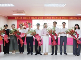 Đảng uỷ phường Dương Nội gặp mặt nhân kỷ niệm 95 năm ngày truyền thống các cơ quan tham mưu giúp việc của Đảng