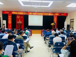 PHƯỜNG LÁNG TỔ CHỨC TUYÊN TRUYỀN, PHỔ BIẾN VÀ TẬP HUẤN LUẬT THỦ ĐÔ (SỬA ĐỔI) SỐ 39/2024/QH15 VÀ CÁC VĂN BẢN TRIỂN KHAI THI HÀNH