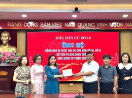 Hơn 800 triệu đồng ủng hộ đồng bào bị thiệt hại do cơn bão số 10, 11 được đóng góp sau phát động của UB MTTQVN phường Đống Đa