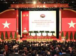 Hình ảnh phiên trù bị Đại hội lần thứ XVIII Đảng bộ thành phố Hà Nội