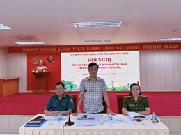 Hội đồng Nghĩa vụ quân sự phường Dương Nội xét duyệt nguồn công dân trong độ tuổi sẵn sàng nhập ngũ năm 2026