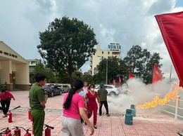 Ngăn chặn từ sớm, từ xa các nguy cơ cháy, nổ và các vụ việc liên quan vũ khí, vật liệu nổ