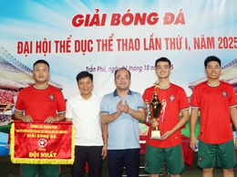 Giải bóng đá Đại hội TDTT xã Trần Phú lần thứ I năm 2025: Đội công an giành cúp vô địch