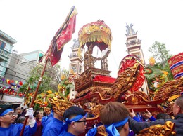 Thần tích Hội làng La Phù