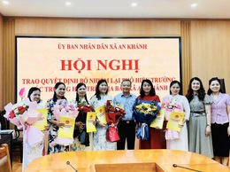Trao Quyết định bổ nhiệm lại Phó Hiệu trưởng các trường học trên địa bàn xã An Khánh