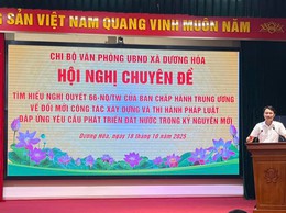 Chi bộ Văn phòng UBND xã Dương Hòa tổ chức sinh hoạt chuyên đề tháng 10/2025 và trao thẻ Đảng cho các đồng chí Đảng viên.