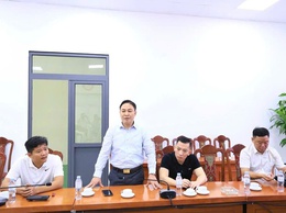 Ủy ban MTTQ Việt Nam phường Phúc Lợi kịp thời thăm hỏi, hỗ trợ Nhân dân chịu ảnh hưởng mưa lũ năm 2025