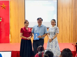 TRƯỜNG MẦM NON ĐỊNH CÔNG TỔ CHỨC TẬP HUẤN BỒI DƯỠNG KỸ NĂNG ỨNG DỤNG TRÍ TUỆ NHÂN TẠO AI TRONG CÔNG TÁC CHĂM SÓC GIÁO DỤC TRẺ NĂM HỌC 2025 - 2026