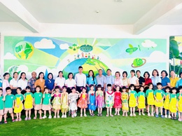 Trường Mầm non Cự Khối: “Mái trường xanh - Từ bàn tay bé nhỏ”