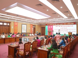Gặp mặt kỷ niệm Ngày Phụ nữ Việt Nam 20/10 tại phường Từ Liêm
