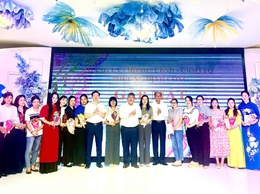 PHƯỜNG ĐỊNH CÔNG TỔ CHỨC GẶP MẶT KỶ NIỆM 95 NĂM NGÀY PHỤ NỮ VIỆT NAM 20/10