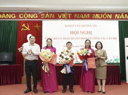 Đảng ủy xã Thường Tín công bố và trao Quyết định về công tác cán bộ