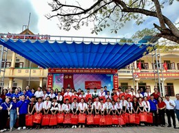 Hành trình Tôi yêu Tổ quốc tôi - Đồng hành cùng thanh thiếu nhi xã Nghĩa Hành, tỉnh Nghệ An