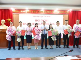 Quang Minh công bố Quyết định bổ sung 06 Ủy viên Ban Chấp hành Đảng bộ xã khóa I, nhiệm kỳ 2025-2030