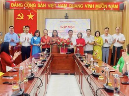 ĐẢNG ỦY XÃ TRUNG GIÃ GẶP MẶT KỶ NIỆM 95 NĂM NGÀY THÀNH LẬP HỘI LIÊN HIỆP PHỤ NỮ VIỆT NAM