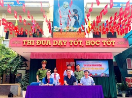 Công an xã Liên Minh tuyên truyền văn hóa giao thông học đường