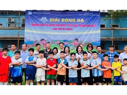 Tưng bừng giải bóng đá tranh cúp tiểu học Thịnh Quang lần thứ III năm 2025