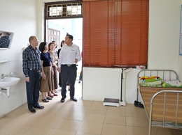 Ban Kinh tế - Xã hội HĐND phường giám sát Trường Mầm non Trung Hưng