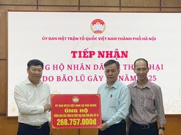 Đảng bộ, chính quyền và nhân dân xã Phú Nghĩa chung tay hỗ trợ đồng bào lũ lụt 518.757.000 đồng

