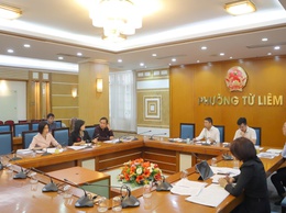Tập thể lãnh đạo UBND phường Từ Liêm họp thống nhất chỉ đạo một số nội dung theo thẩm quyền