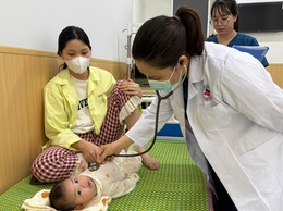 Chủ động phòng chống các bệnh thường gặp ở trẻ nhỏ trong thời tiết giao mùa