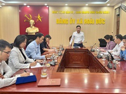 Ban Văn hoá - Xã hội khảo sát hoạt động Điểm tiếp nhận, phục vụ hành chính công