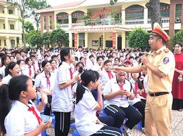 Xã Nội Bài tổ chức tuyên truyền an toàn giao thông trong trường học