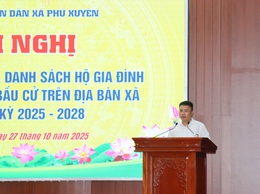 Hội nghị bàn giao dữ liệu danh sách hộ gia đình cho các đơn vị bầu cử trên địa bàn xã