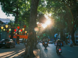 Hà Nội ngày 28/10 không mưa, trưa chiều trời nắng; sáng sớm và đêm trời lạnh