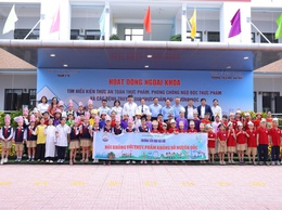 BAN CHỈ ĐẠO CÔNG TÁC AN TOÀN THỰC PHẨM XÃ VĨNH THANH TỔ CHỨC CHƯƠNG TRÌNH HOẠT ĐỘNG NGOẠI KHÓA TÌM HIỂU KIẾN THỨC AN TOÀN THỰC PHẨM, PHÒNG CHỐNG NGỘ ĐỘC, CÁC BỆNH LÂY TRUYỀN QUA THỰC PHẨM TẠI TRƯỜNG HỌC