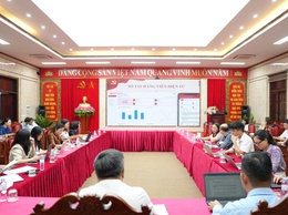 THANH OAI THAM GIA TẬP HUẤN ỨNG DỤNG SỔ TAY ĐẢNG VIÊN ĐIỆN TỬ