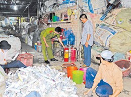 PHƯỜNG GIẢNG VÕ: KHUYẾN CÁO VỀ CÔNG TÁC ĐẢM BẢO AN TOÀN PCCC VÀ CNCH ĐỐI VỚI LOẠI HÌNH NHÀ XƯỞNG, NHÀ LÁN TẠM VÀ CƠ SỞ THU MUA PHẾ LIỆU