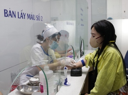 Thực hiện nghiêm các quy định của pháp luật về khám bệnh, chữa bệnh, nâng cao y đức của người hành nghề