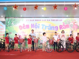 Rộn ràng Đêm hội Trăng rằm xã Thuận An