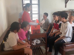 THẮP SÁNG ƯỚC MƠ CHO HỌC SINH NGHÈO VƯỢT KHÓ
